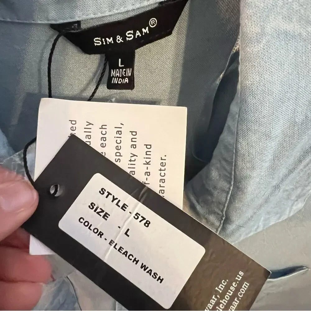 Sim & Sam Bleached Wash Short Sleeve Cropped Chambray - Picture 2 of 4